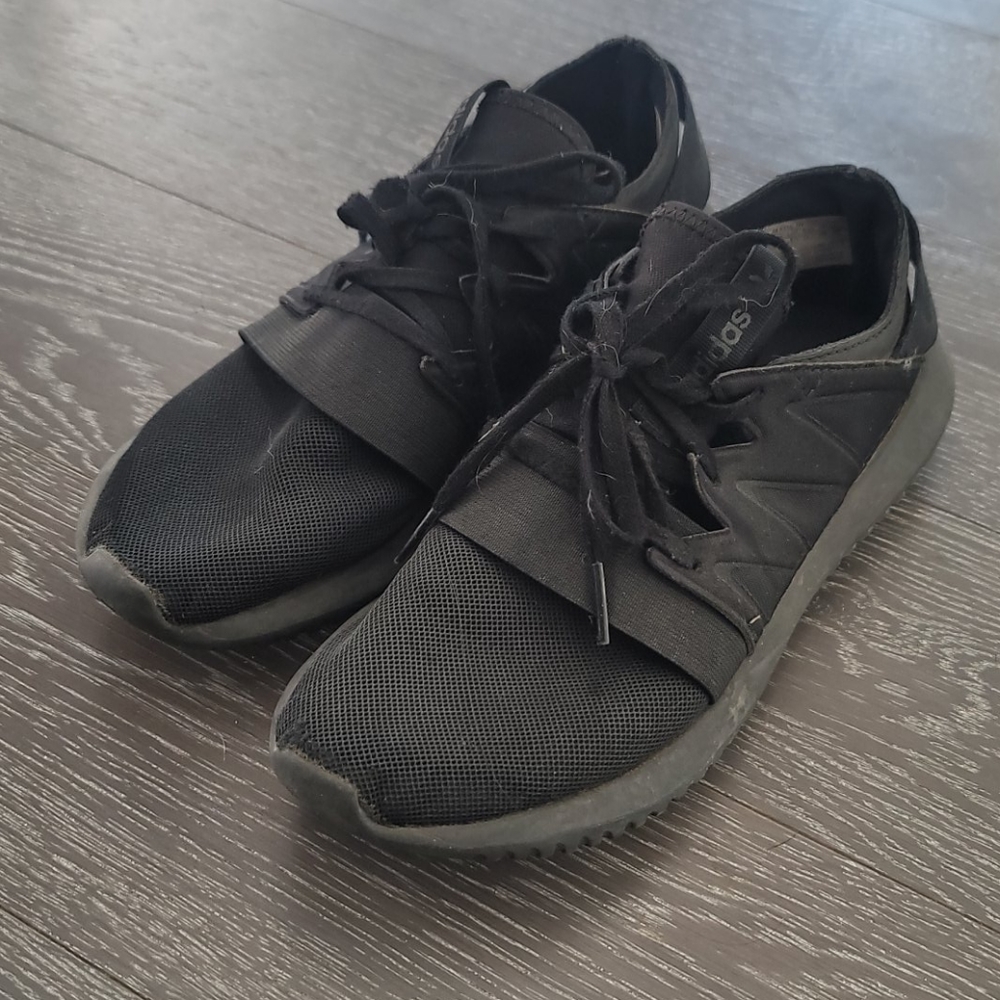 Adidas runners